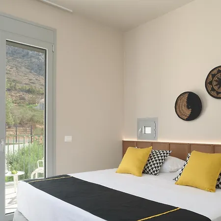 Olvios Villas, With 35m2 Pool & Seaviews, By Thinkvilla *