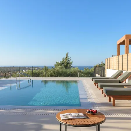 Olvios Villas, With 35m2 Pool & Seaviews, By Thinkvilla Candia