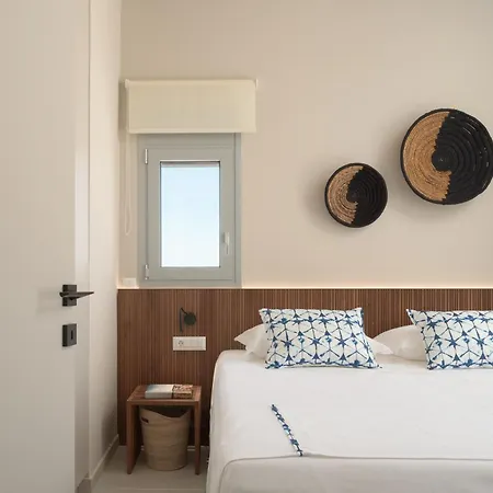 Olvios Villas, With 35m2 Pool & Seaviews, By Thinkvilla Villa